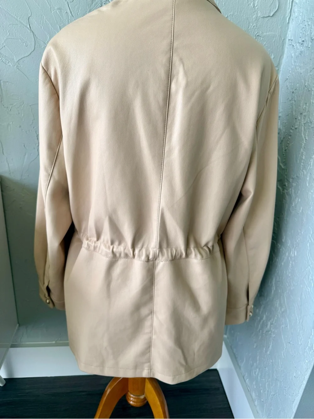 Elie Tahari Beige Women's Drawstring Utility Jacket